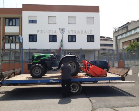 Trattore sequestrato