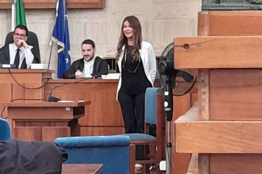 Mara Mattioli giura in Corte d'Assise a Latina. Prenderà servizio come all'ufficio Gip-Gup